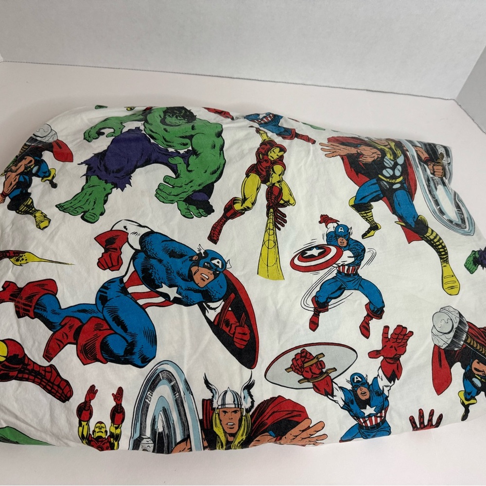 Pottery Barn Kids Marvel Super Heroes 2 Piece Flat & Fitted Twin Sheet Set Hulk